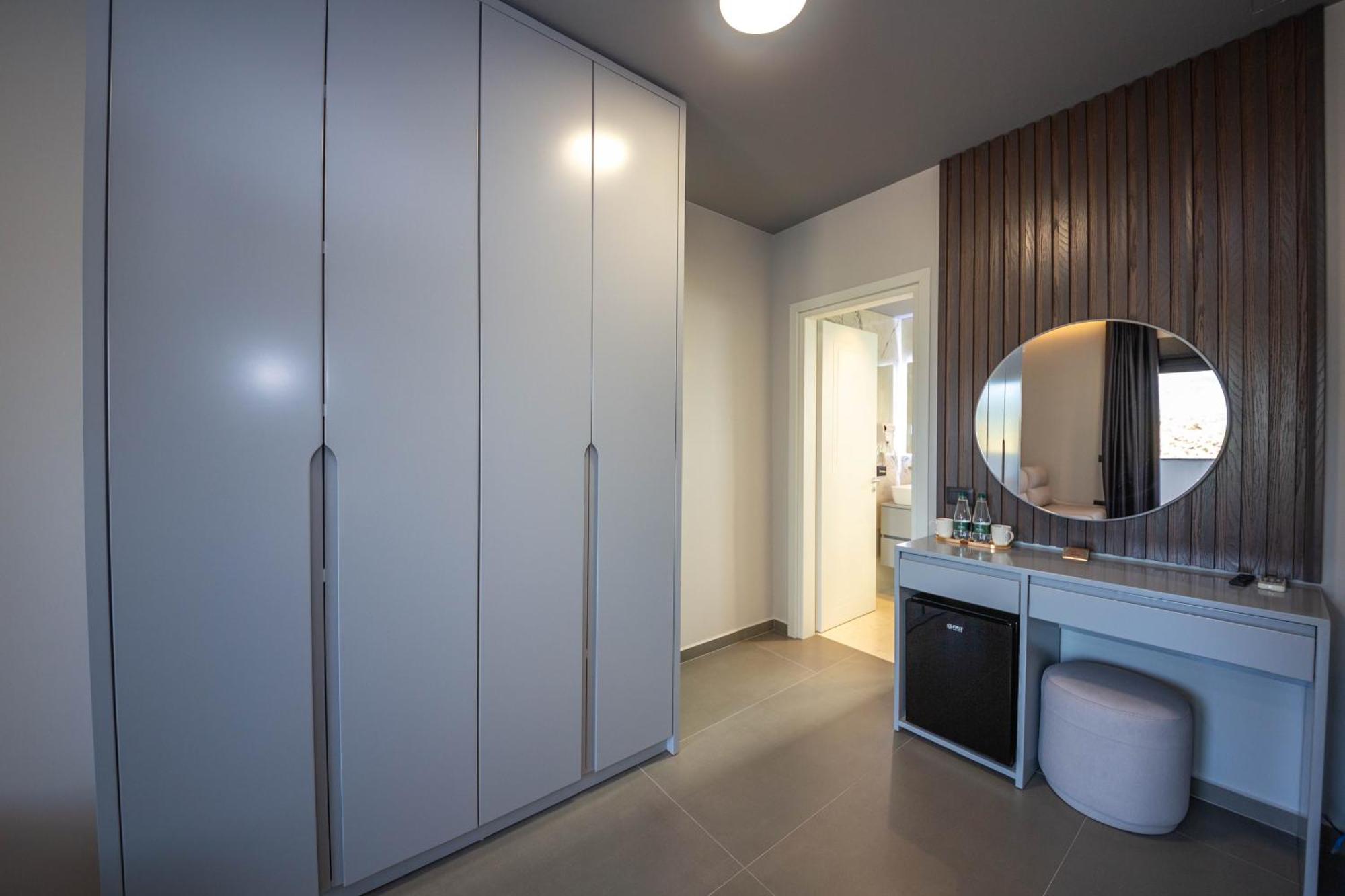 Lake View Rooms Ksamil Buitenkant foto