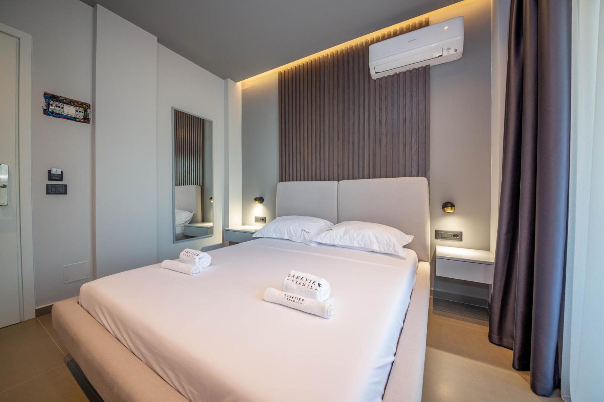 Lake View Rooms Ksamil Buitenkant foto