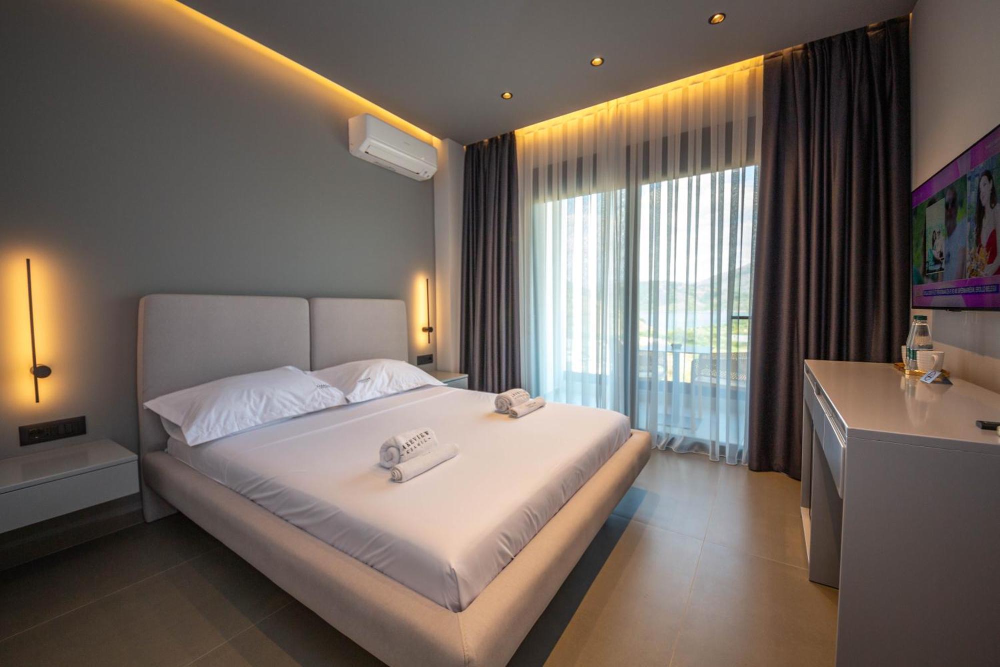 Lake View Rooms Ksamil Buitenkant foto